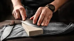 Ako naostriť nože pomocou vodného brúsneho kameňa: 5 jednoduchých krokov k dokonale ostrému ostriu.